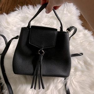 Black bucket bag
